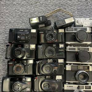 【3/0E】ジャンク フィルムカメラ レンズ その他 まとめ売り Canon/OLYMPUS/FUJICA/yashica/Nikon/PENTAXの画像2
