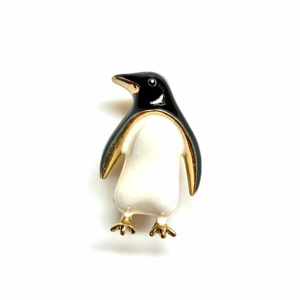 ペンギンのブローチ