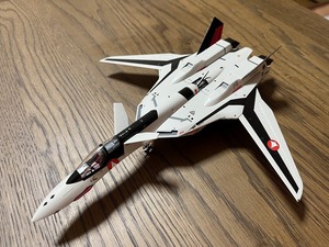 ハセガワ　超時空要塞マクロス　1/72　YF-19 ＆ YF-21　プラモデル完成品