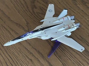 バンダイ　超時空要塞マクロス　1/100　VF-25　オリジナル塗装　完成品