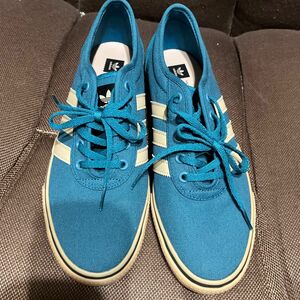 adidas スニーカー　ターコイズブルー　キャンパス生地　27cm アディダス