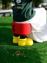 『ミッキーマウス』パンツ型　スツール　椅子　ディズニー　限定　インテリア　ライフスタイル　プレゼント　可愛い　雑貨　32cm 正規品_画像3