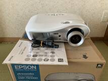 EPSON プロジェクター　EMP-TW1000　_画像2