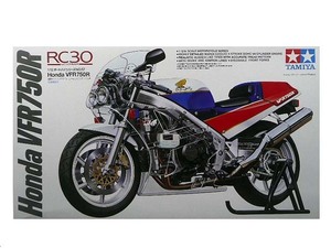 1/12 Tamiya 57 Honda VFR750R