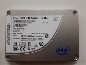 L0316-03　2.5インチSSD　Intel　SSDSC2CT120A3　120GB