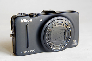 ■ニコン コンパクトデジタルカメラ COOLPIX S9300 ジャンク■