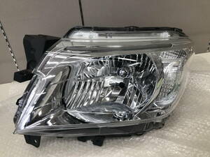 □□2404-W16 スズキ 純正 MA36S ソリオ HID ヘッドランプ ヘッドライト 左 左側 助手席側 KOITO 100-59331