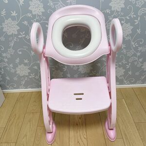 補助便座 トイレトレーニング　ステップつき　かわいい　ピンク