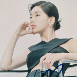 ペスジ直筆サイン入り2Lサイズ写真…Bae Suzy