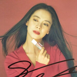 ソン・ジヒョ直筆サイン入り2Lサイズ写真…Song Ji-hyo