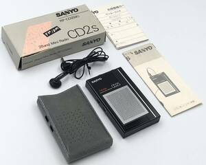 ◆◇外観美品　SANYO RP-CD2S レトロ　ポータブル　ラジオ　AM FM 2BAND レシーバー　MADE IN JAPAN◇◆