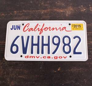 【クリックポスト 送料無料】* カリフォルニア ナンバープレート 2013年以降 ライセンスプレート カープレート CALIFORNIA 「6VHH982」 233