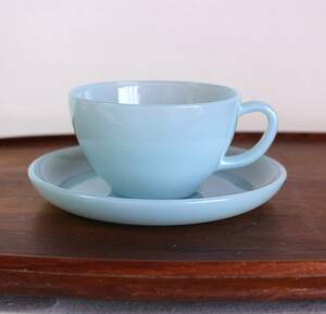  free shipping beautiful goods! Fire King turquoise blue cup & saucer FIRE KING Vintage mug turquoise milk glass Vintage 