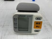 送料無料h57870 OMRON オムロン 手首式 血圧計 電子血圧計ヘルスケア 家電 健康器具 HEM-6021 良品_画像2