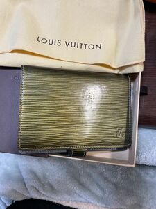 LOUIS VUITTON ルイヴィトンエピ手帳