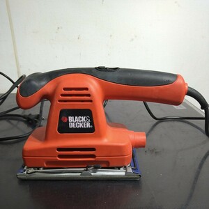 ES041.型番:KA197E-JP. オービタルサンダ.BLACK&DECKER. 電動工具.本体のみ.ジャンク.0228