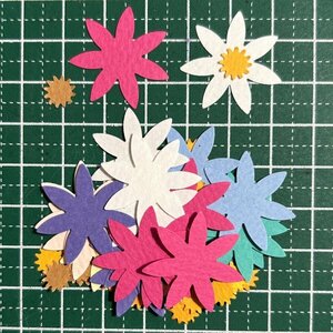 （3185C）花のパーツ【各形20枚】★クラフトパンチ