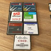 大量　メモリカード　各種カード　SDカード CFカード　CF/microSD/miniSD/MAPデータ等　動作未確認_画像2