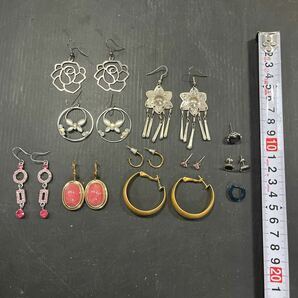 ピアス アクセサリー まとめ売り ファッション小物 中古品 片耳のみ キャッチ無しも混ざってますの画像2