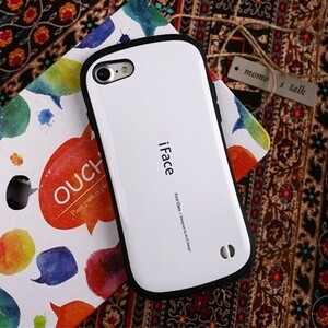 送料無料　白 箱付き iFace iPhone7/8/se/se2用 ケース First Class ハードケース 愛用のiphoneを守る 耐衝撃