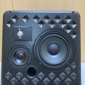 HY0095 JBL【スピーカー 】ペア Professional【8330A】出音確認済み 現状品 0307の画像2