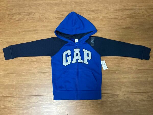 GAP パーカー　110cm 