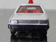 ■TOMICA 80S! NSSAN BLUEBIRD WAGON 赤十字献血センター 献血運搬車 日産・ブルーバード 7代目 U11型系 SSS VG20ET/VG20E型 2L V6入手困難_画像4