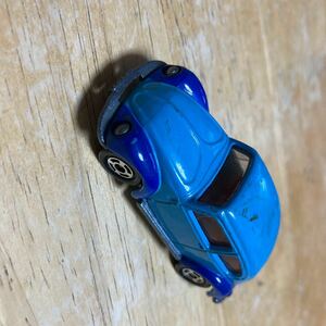 トミカ　VOLKS WAGEN 青　箱無し