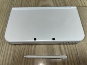 中古超美品！IPS液晶！？newニンテンドー3DS LL本体！パールホワイト。