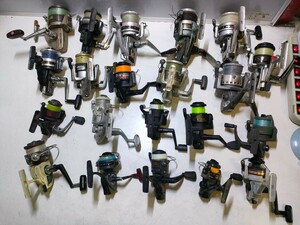 E260(即発送 ）リール 大量まとめ Daiwa RYOBI など 釣り 釣具 ジャンク