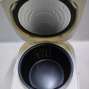 E244(中古現状、消毒除菌済 、即発送）象印 ZOJIRUSHI マイコン炊飯器 NL-DS10型 21年製(電源付き)の画像3
