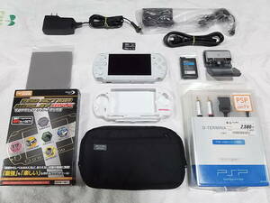 PSP-3000　新品に近い綺麗な美品　ホワイト　プロアクション リプレイ MAX　導入済メモステ16GB　アダプター2個付き　全12点セット