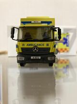 タイニー　Tiny 1/76 メルセデス ベンツ アテゴ 香港消防局 MCTC Mercedes-Benz Atego 救急車_画像3