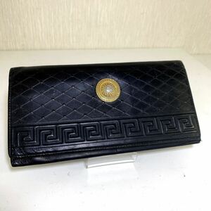 VERSACE ヴェルサーチ レザー 2つ折り 長財布 きれい 美品 黒 BLACK 高級 ブランド 有名 おすすめ 大人気 ヴィンテージ レア 札入れ