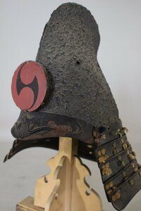 ^v. hat shape helmet strike . difference Edo the first period iron, black lacquer, beater paint 35×31×38.5cm 1.9kg armour / armour / armor ^v