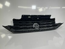 美品 VW フォルクスワーゲン t-cross 3BA-C1DKR 純正 フロントグリル 2GM.853.653A 2GM.853.651.C 2GM.853.651.D 2GM.853.651.E 管理22394_画像7