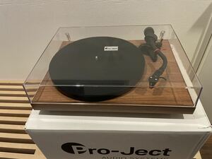 プロジェクト　Pro-Ject DEBUT-S