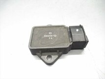 I1R6-0304 ホンダ ホーネット250 実動 レギュレター レギュレーター 【MC31-1103*** 97年式 前期型 動画有】_画像4