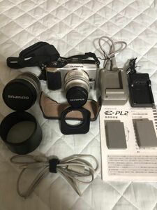 OLYMPUS オリンパス E-PL2 ダブルズームキット 美品