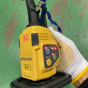 【埼玉発/第20弾】一式 TOPCON PS-105A FC-250 RC-5 プリズムユニット×２ 三脚×３ トータルステーション 測量 トプコン 自動追尾の画像4