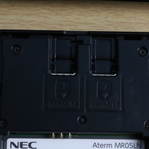 【NEC Aterm MR05LN】SIMフリー モバイルルーター クレードル付き 簡易チェック済み!! 管24ざ283の画像5