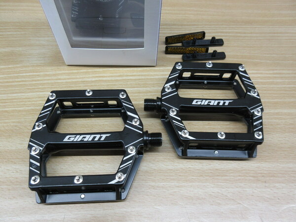 GIANT ORIGINAL MTB SPORT PEDAL　シールドベアリング　未使用品　