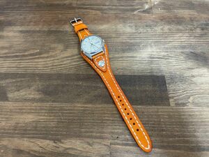 レザークラフト　ハンドメイド　腕時計ベルト　バンド　本革　手縫い　染色（橙）　ベルトのみ！