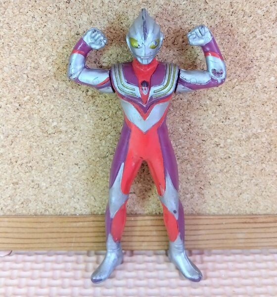 ウルトラマンティガ　約10cm　ソフビ　フィギュア　ウルトラヒーローシリーズ