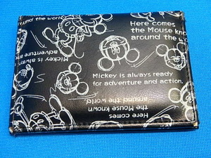 n403k　ミッキーマウス　パスケース　ミッキー柄　ディズニー　黒　ブラック　カードケース　カード入れ　定期入れ　アートウエルド㈱ 中古