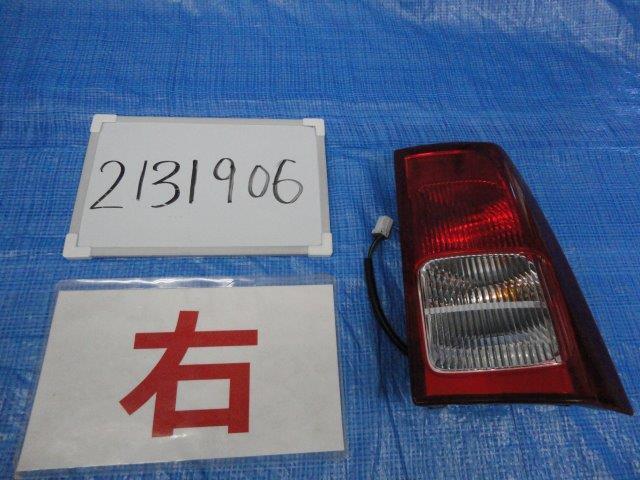 トッポ DBA-H82A 左テールランプ 33924 トッポ DBA-H82A 左テールランプ 33924
