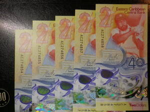 東カリブ 40th 記念紙幣 クリケット＆ウミガメ 2Dollras ポリマー 未使用 １枚（両面にウミガメ）1枚の値段（複数入札可）