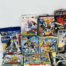 【未組立】ガンダム プラモデル まとめ 24点 セット / ガンプラ HG SDガンダム BB戦士 νガンダム サザビー フリーダム バンダイ GUNDAM _画像2