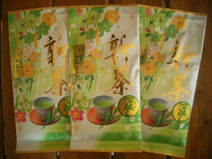 2023年産 静岡県産 送料無料 深むし茶　初芽の香り１００ｇ×3袋 深蒸茶　緑茶！ギフトに最適！