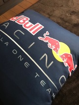 誰も持ってない？値下げ！レッドブル　RED　BULL　両面ロゴ　大きなクッション　ワイスピ　フォーミュラー_画像2